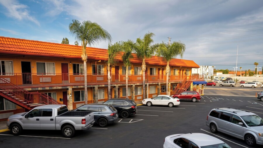 Om Park Inn and Suites El Cajon near San Diego