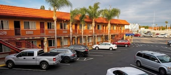 Om Park Inn and Suites El Cajon near San Diego
