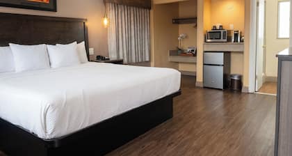 Om Park Inn and Suites El Cajon near San Diego