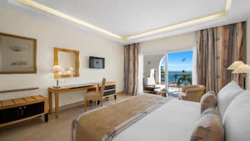 Room, 1 King Bed, Sea View | Egyptian cotton sheets, Tempur-Pedic beds, minibar, in-room safe