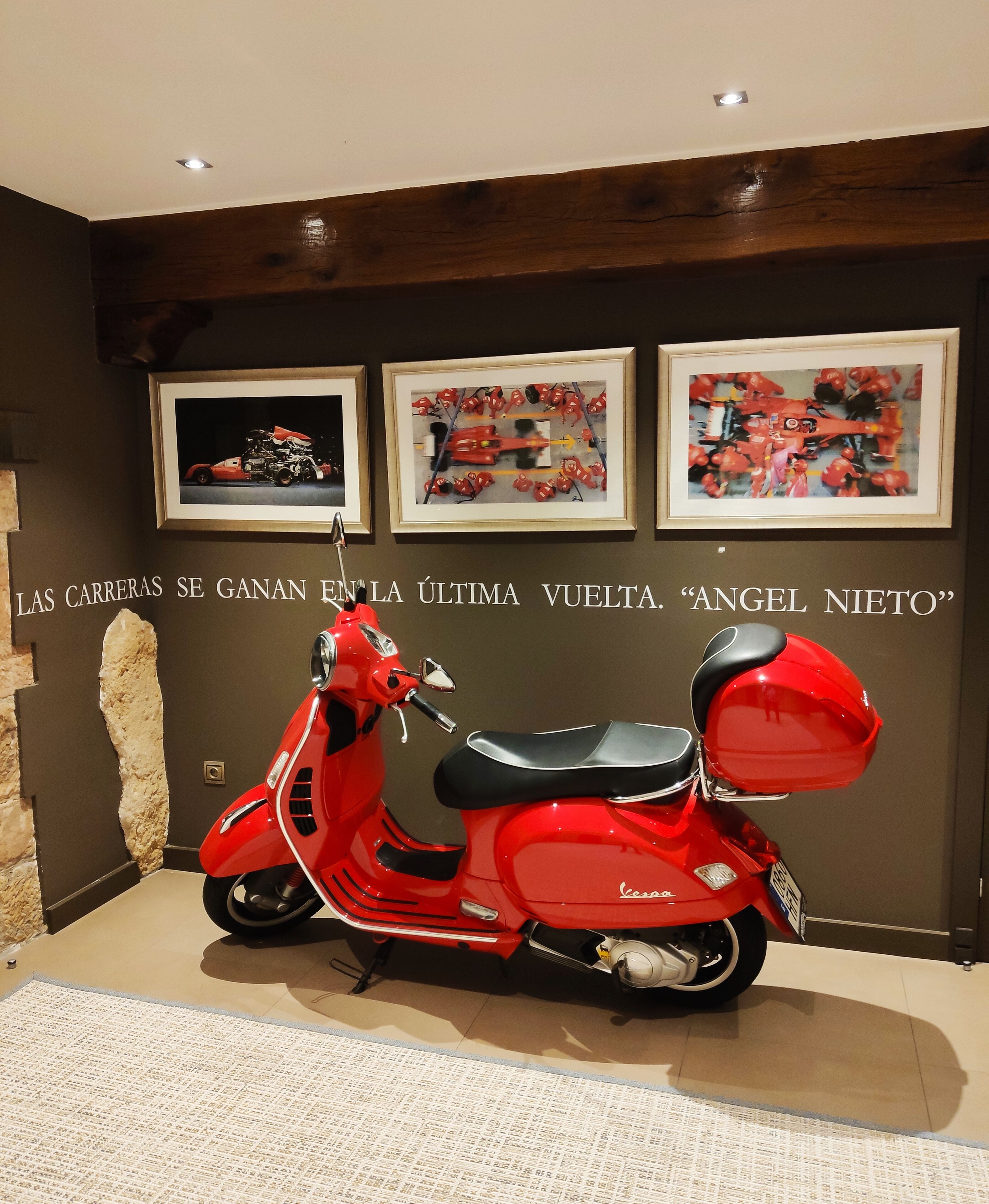 breakfast and dinner served, spanish cuisine