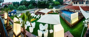 Sun deck