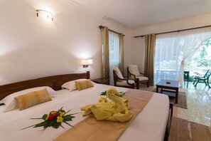 Superior-Zimmer, 1 King-Bett, Terrasse, zum Garten hin | Minibar, Zimmersafe, Schreibtisch, Verdunkelungsvorhänge