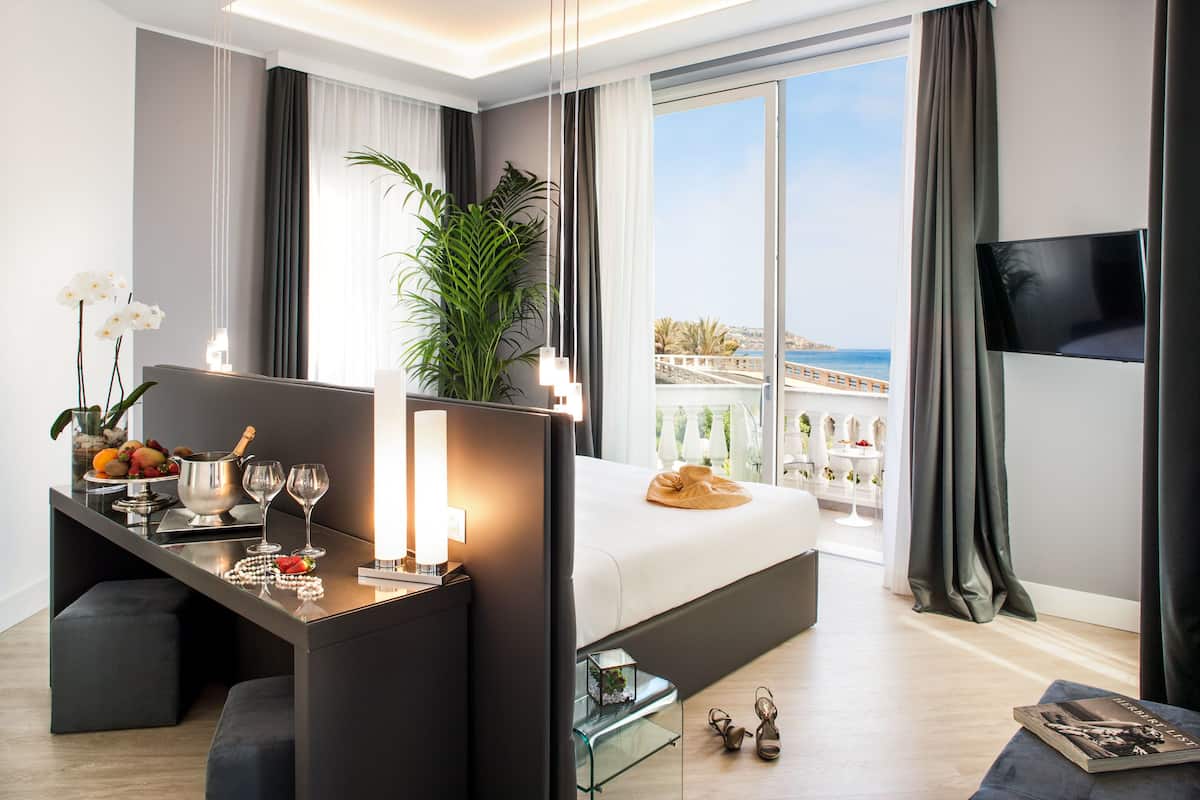 Junior suite, uitzicht op zee, bijgebouw (Deluxe) | Kameruitzicht
