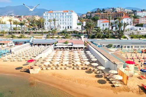 Ubicación cercana a la playa