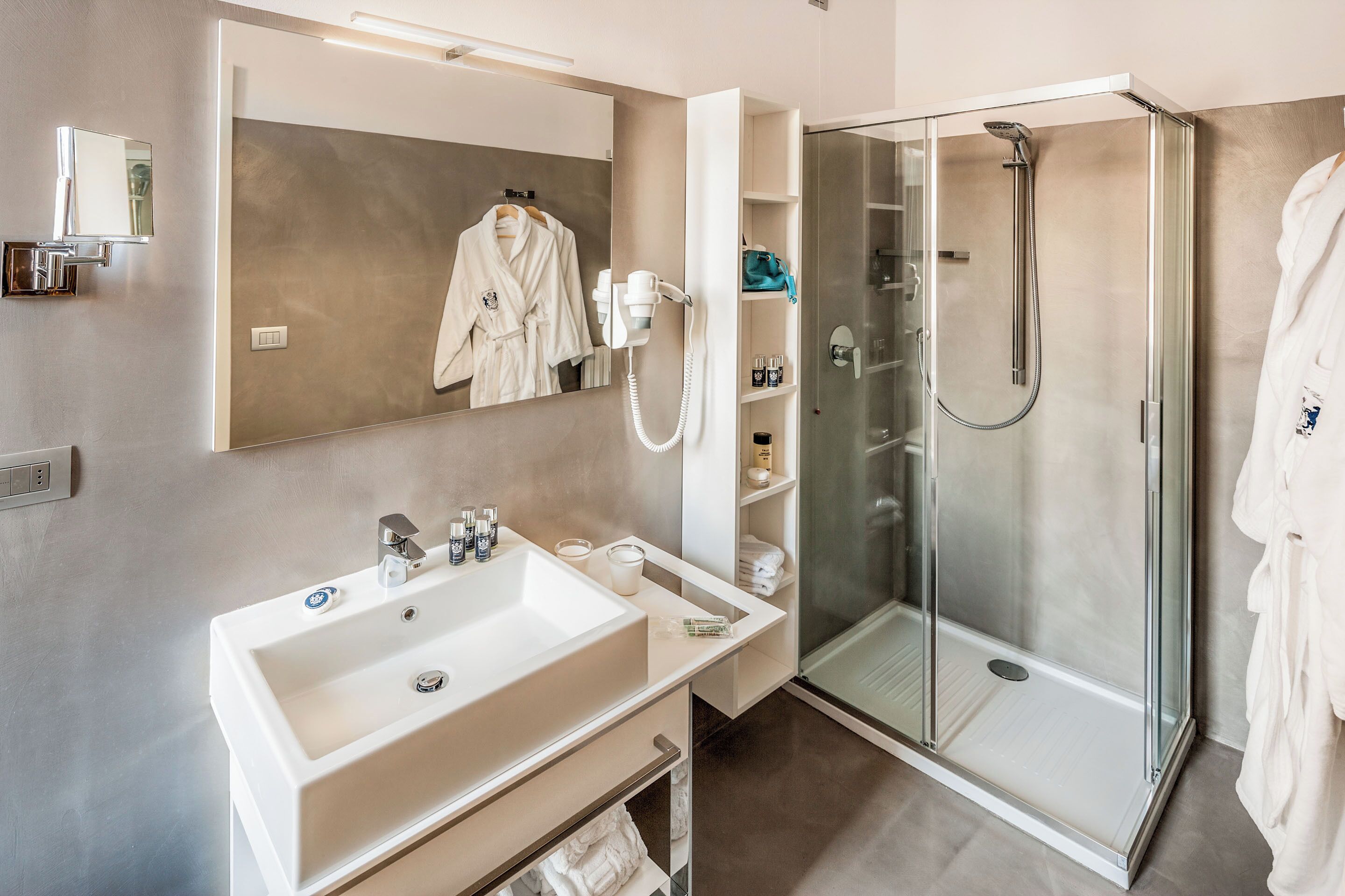 rainfall showerhead, free toiletries, hair dryer, bathrobes