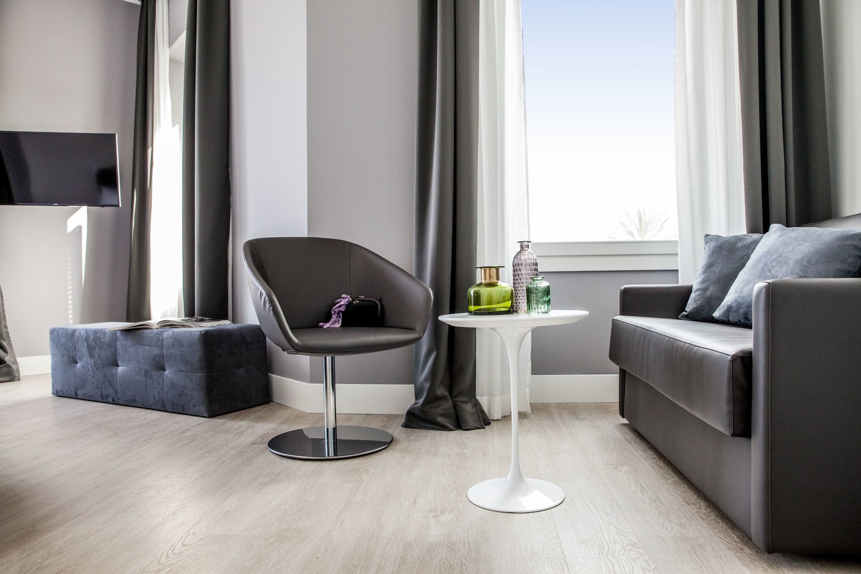 junior suite, sea view, annex building (deluxe) | 1 bedroom, premium bedding, pillow-top beds, minibar