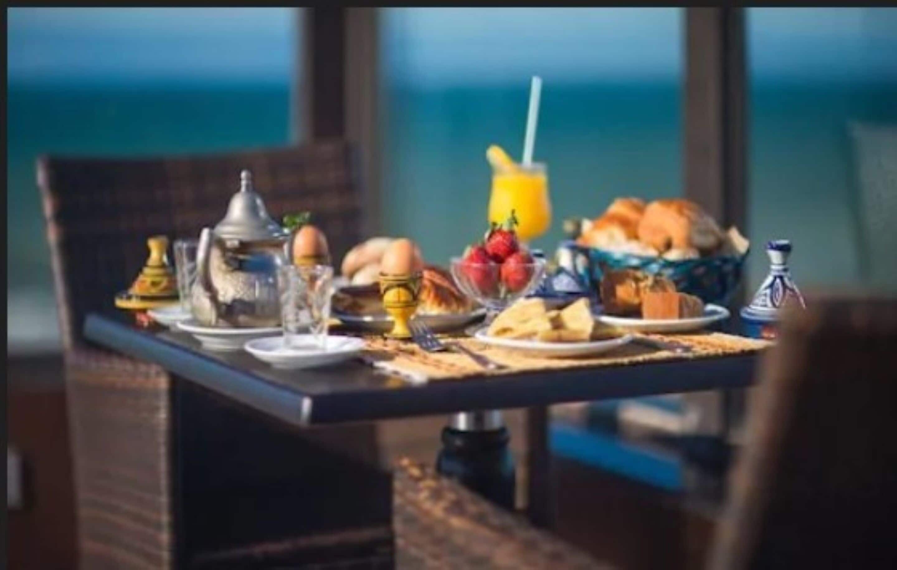 free continental breakfast