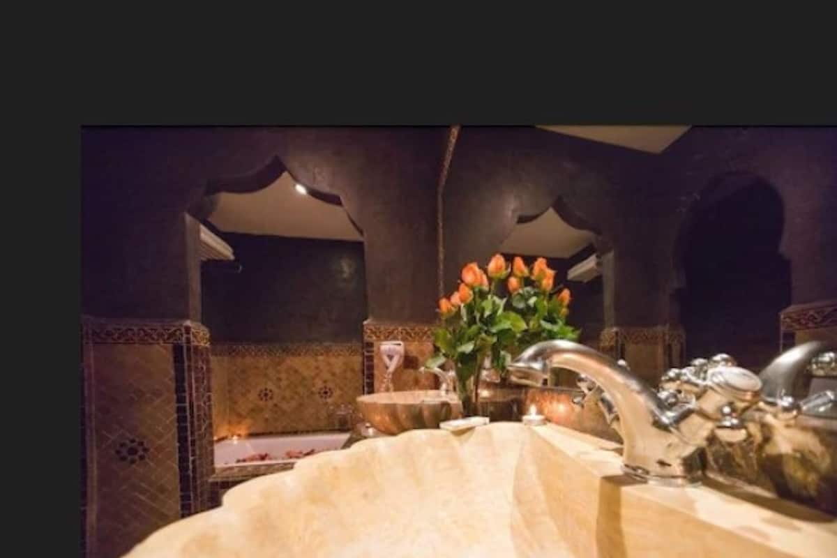 suite, sea view | bathroom sink