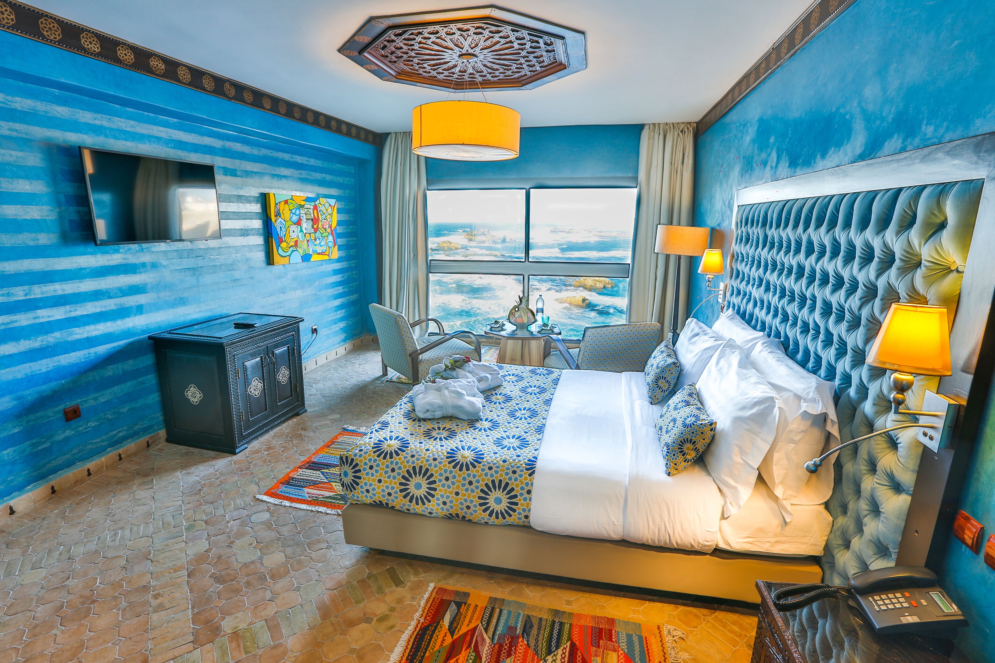 suite, sea view | in-room safe, free cots/infant beds, free wifi, bed sheets