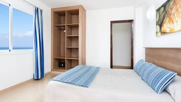 Cofres nos quartos, berços grátis, camas extras/dobráveis (sobretaxa)