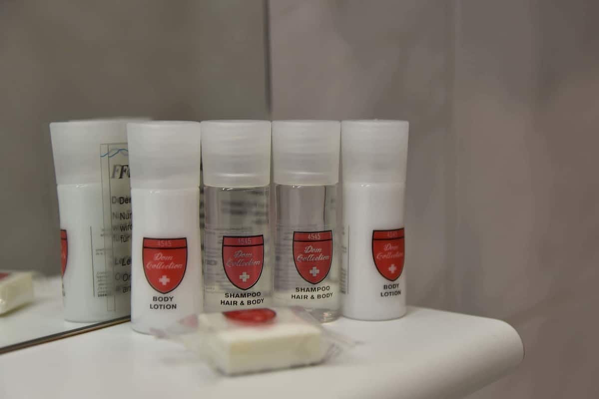 classic single room | room amenity