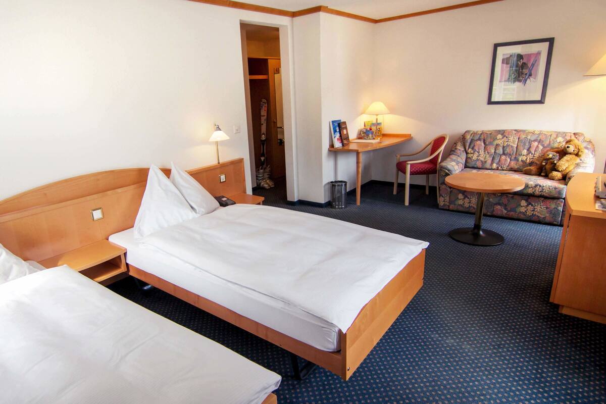 Classic Double Room | In-room safe, desk, soundproofing, cribs (free)