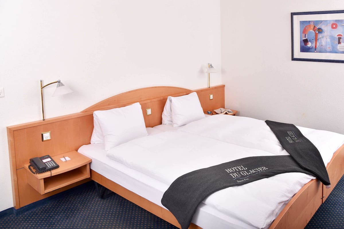 Superior Double Room | In-room safe, desk, soundproofing, cribs (free)