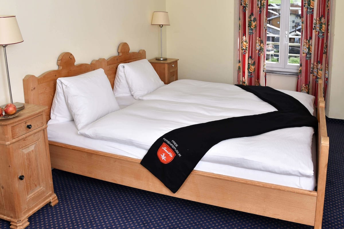 Family Room (Superior) | In-room safe, desk, soundproofing, cribs (free)
