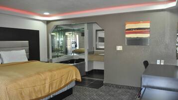 標準客房, 1 張特大雙人床 | 客房內保險箱、免費搖籃/嬰兒床、免費有線上網、床單