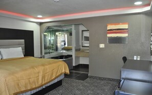 Standard Room, 1 King Bed | In-room safe, free cribs/infant beds, free wired internet, bed sheets