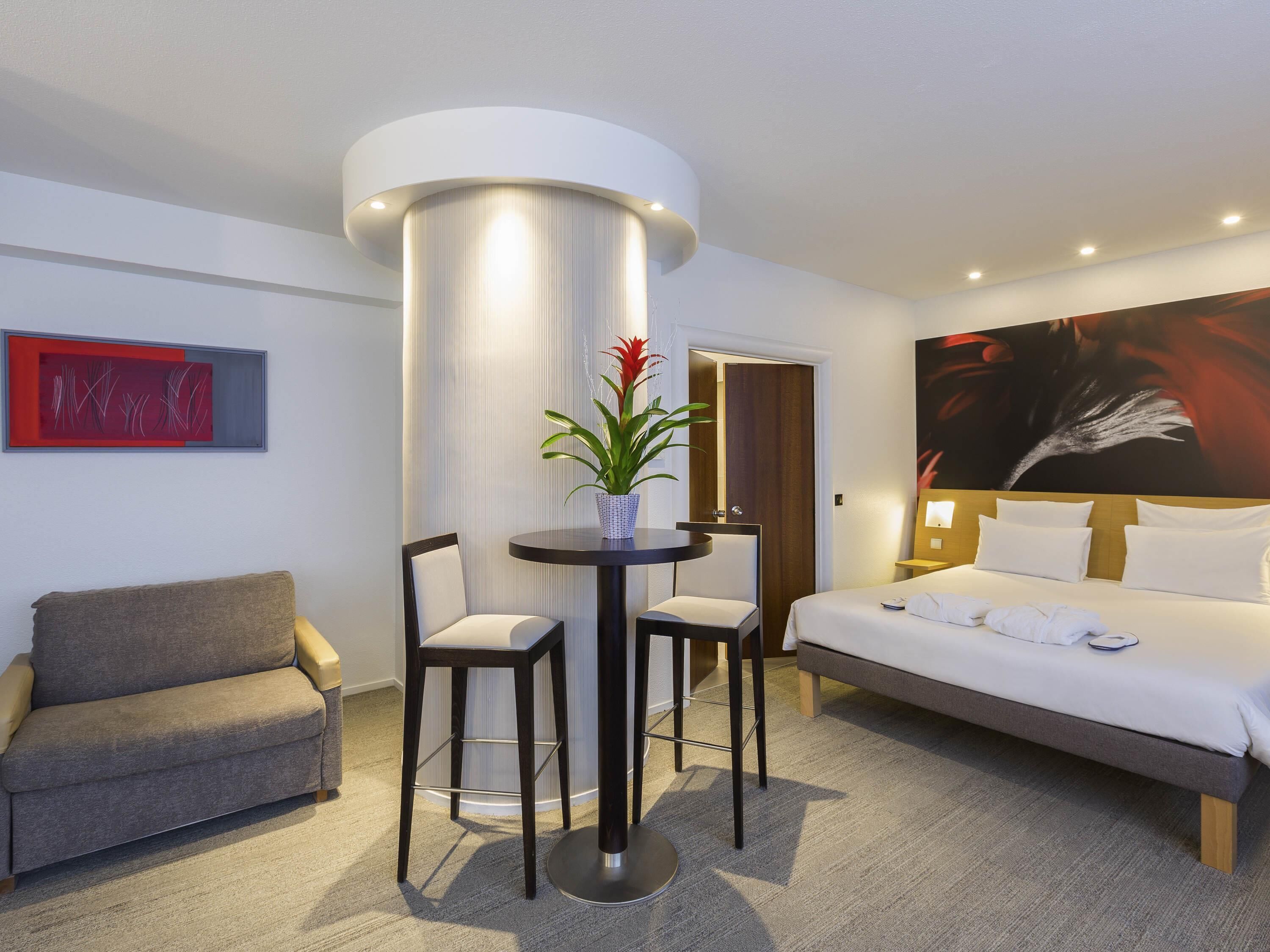 Premium bedding, minibar, in-room safe, desk