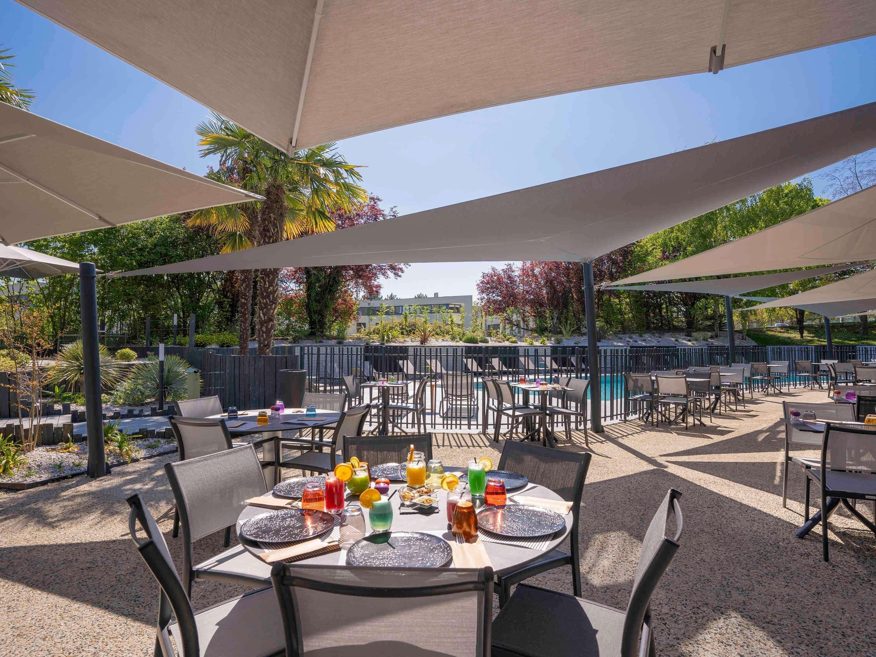 Breakfast, lunch, dinner served; French cuisine, pool views 