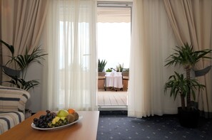 Balcony - Hotel Rosina (Makarska)