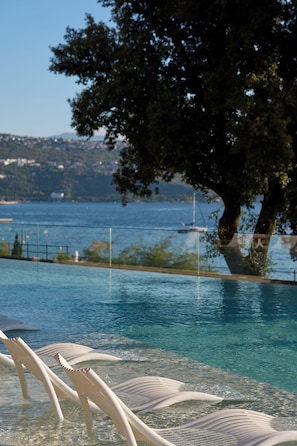 Indoor pool, outdoor pool, open 8:00 AM to 9:30 PM, pool umbrellas - Amadria Park Grand Hotel 4 Opatijska Cvijeta (Opatija)