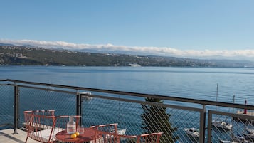 Superior Double/Twin Room Sea View and Balcony | Udsigt fra værelset