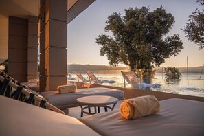 Couples treatment rooms, sauna, hot tub, steam room, Turkish bath