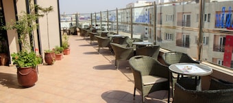 New Farah Hotel