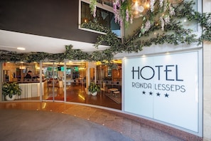 Reception - Hotel Ronda Lesseps (Barcelona)