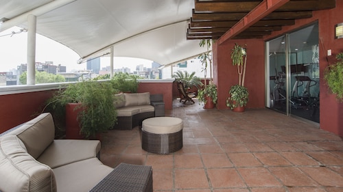 Holiday Inn & Suites Mexico Zona Reforma by IHG