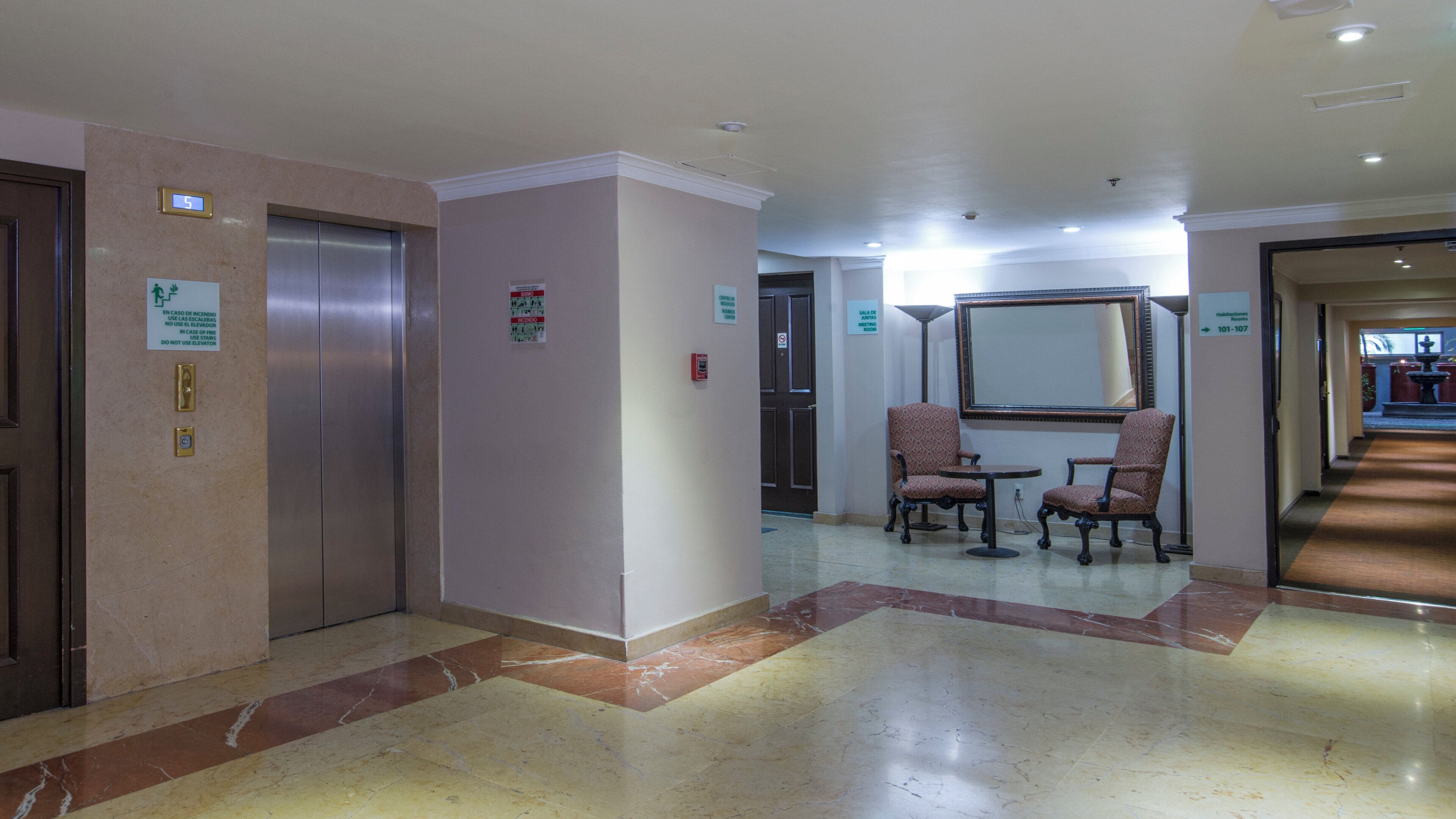 Photo - Holiday Inn & Suites Mexico Zona Reforma by IHG