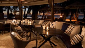 3 restaurants, breakfast served - LUX* Saint Gilles (Saint-Paul)