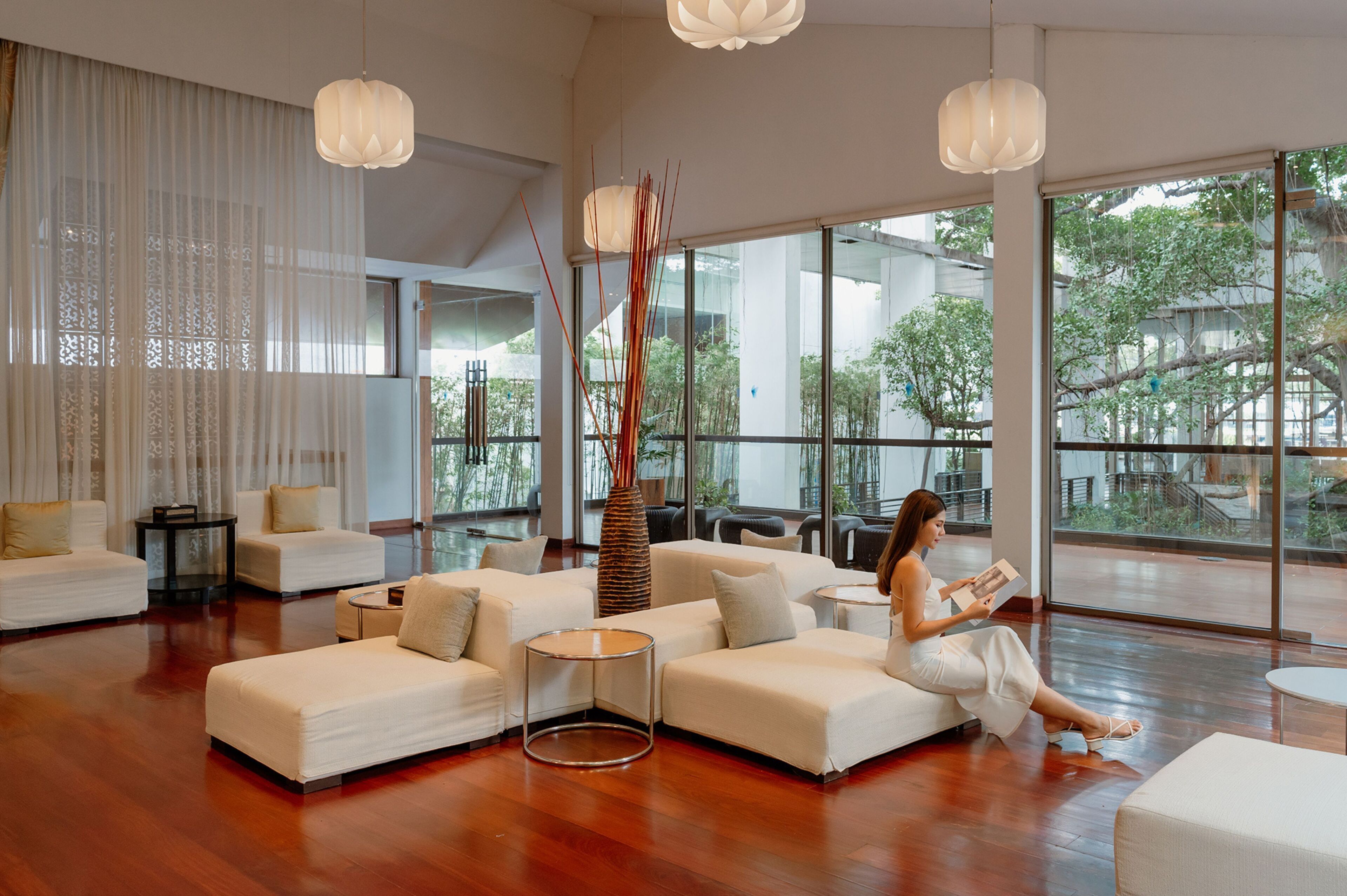 Couples treatment room(s), sauna, hot tub, body treatments, hydrotherapy