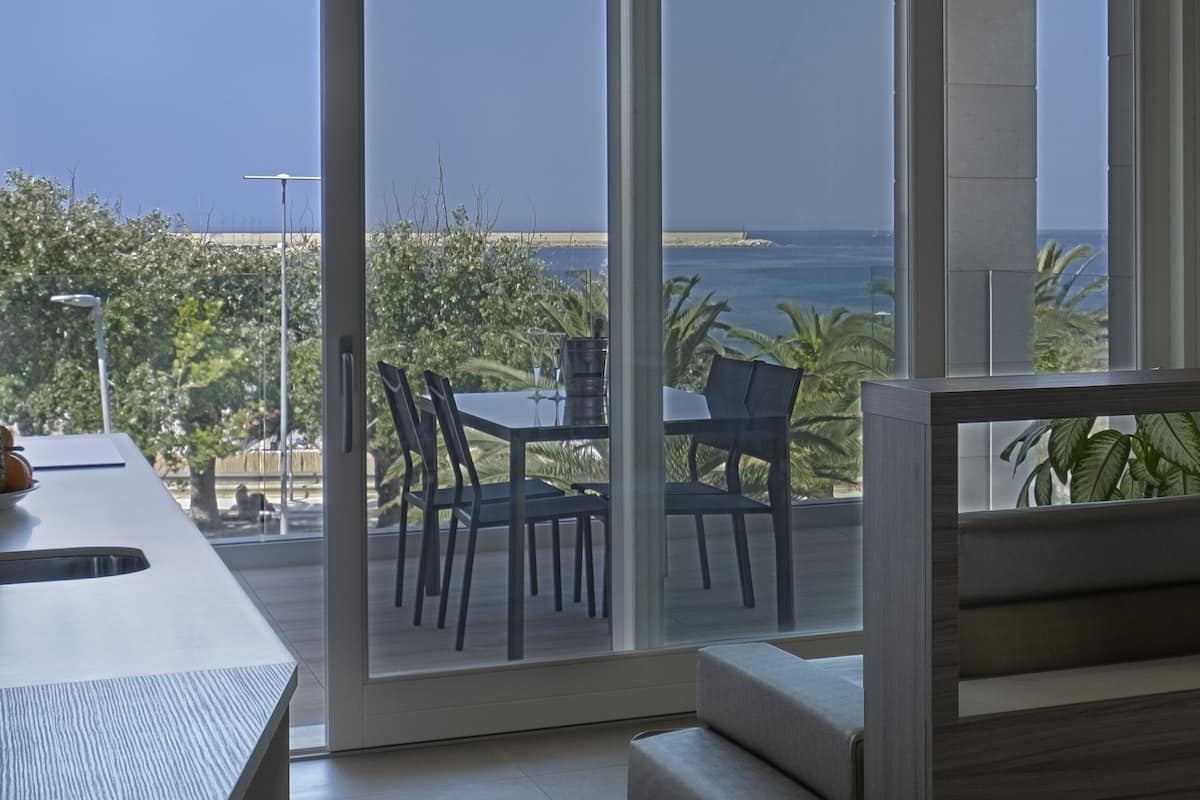 apartment in separate building 300 mt from the hotel- via castelsardo 30 | 1 bedroom, desk, laptop workspace, free wifi