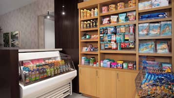 Snack bar