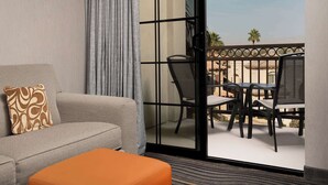 Suite, 2 queensize-senger, ikke-røyk | Oppholdsområde