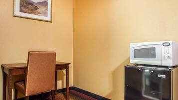 Room, 1 Queen Bed, Accessible, Non Smoking | In-room safe, desk, blackout curtains, iron/ironing board