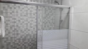Free toiletries, hair dryer, bidet, towels - Hotel Solar São Gabriel (Porto)