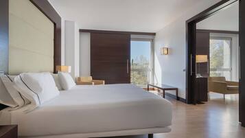 Minibar, in-room safe, desk, soundproofing