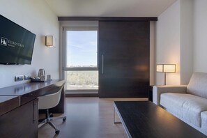 Minibar, in-room safe, desk, soundproofing