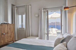 Junior-Suite, Whirlpool (Wet) | Hochwertige Bettwaren, Minibar, Zimmersafe, Verdunkelungsvorhänge