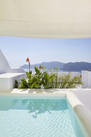 The Open Courtyard Suite - Gea House | Terrace/patio - Katikies Santorini – Gea House – The Leading Hotels of the World (Santorini)
