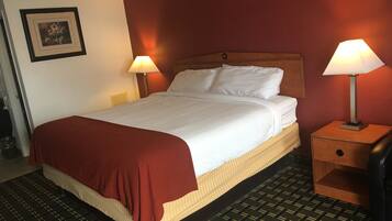 Rum - 1 kingsize-säng med bäddsoffa - icke-rökare | Skrivbord, mörkläggningsgardiner, strykjärn/strykbräda och gratis wi-fi