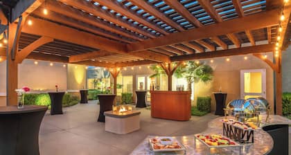 Courtyard by Marriott Sacramento Cal Expo
