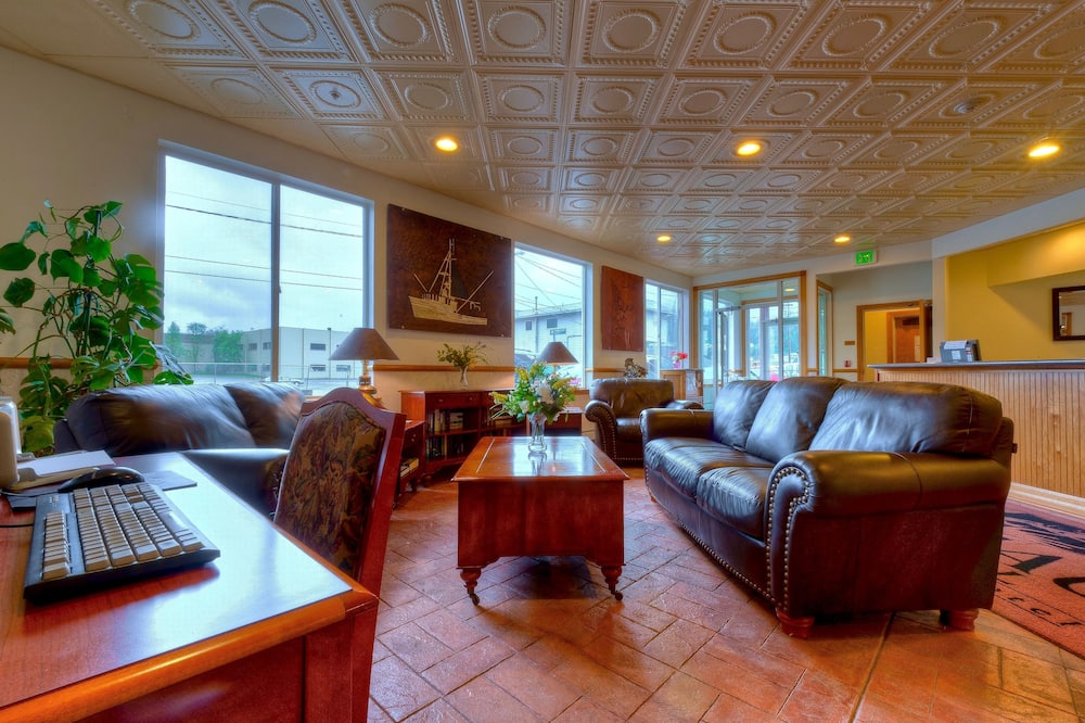 Juneau Hotel