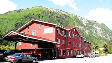 Fachada de la propiedad