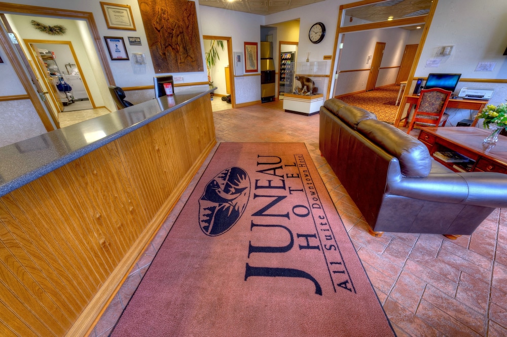 Juneau Hotel by null
