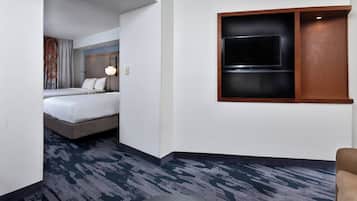 Studio, Multiple Beds, Hearing Accessible | Premium bedding, pillowtop beds, in-room safe, desk
