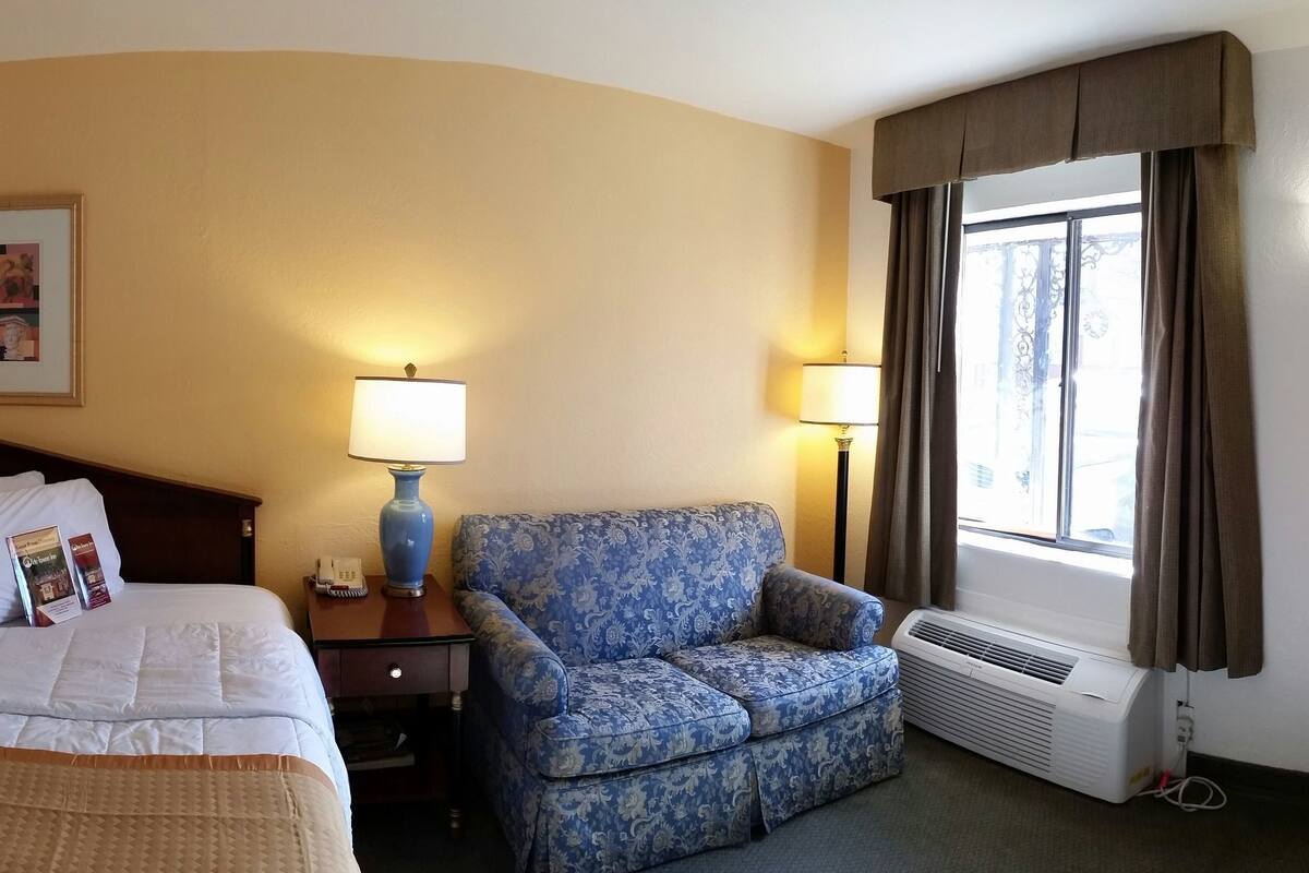 In-room safe, desk, iron/ironing board, WiFi (free)