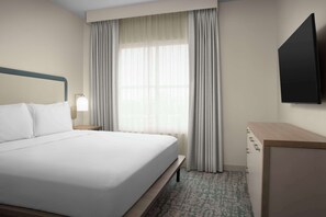 Suite, 1 King-Bett, Nichtraucher | Hochwertige Bettwaren, Schreibtisch, laptopgeeigneter Arbeitsplatz